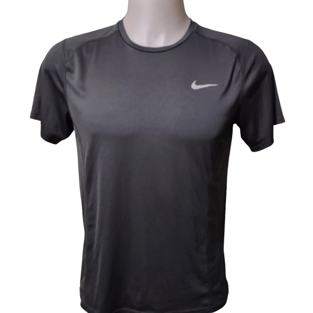 Nike Dri-Fit Shirt Men's Size Medium Logo‎ Nike Running Safety Reflective Strip